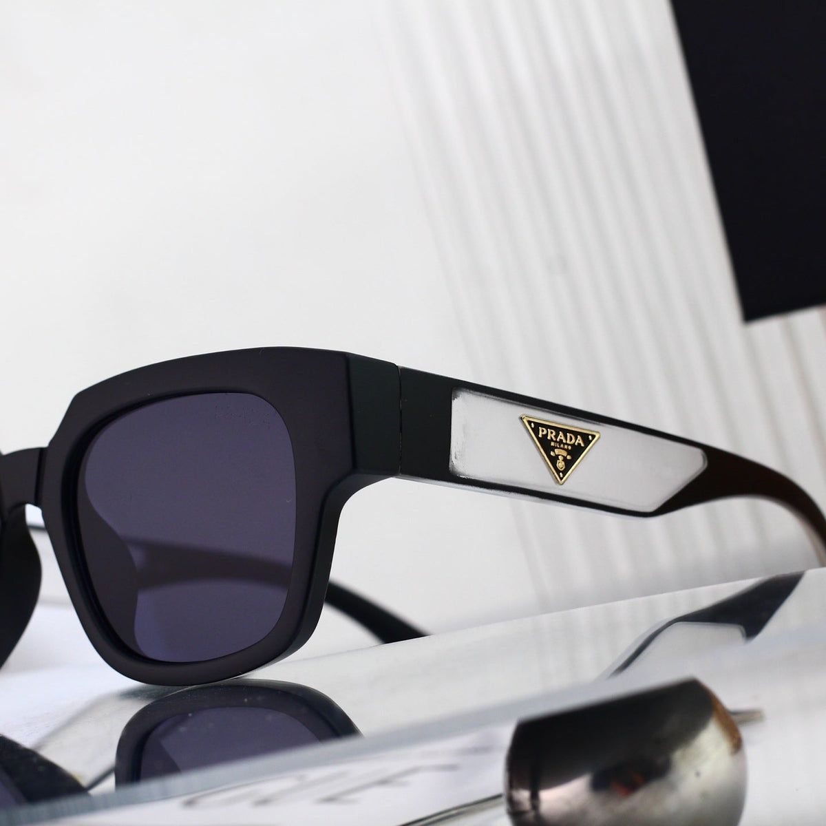 Casual Metal Polygon Sunglasses Fashion Streetwear  3331