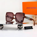 Oversized Sunglasses with Hollow Temples 0909