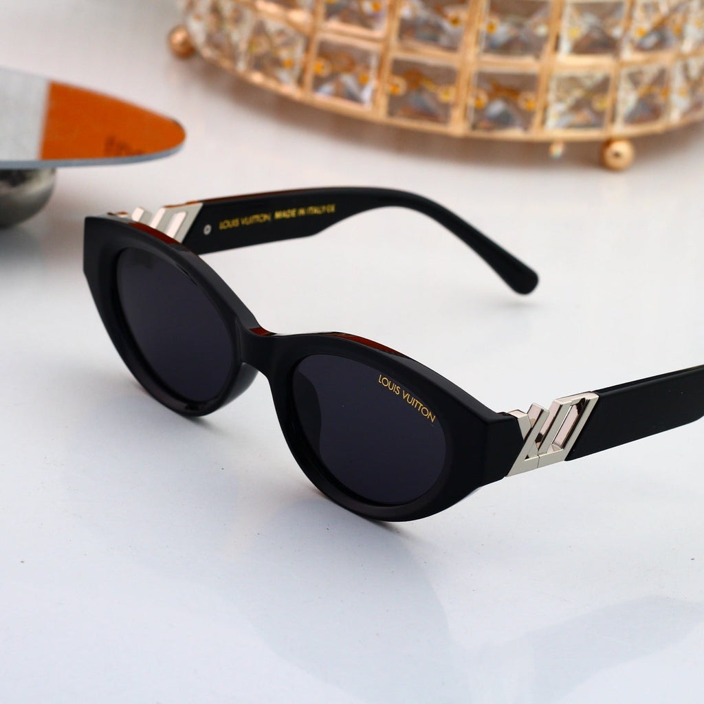 Cat Eye Sunglasses with Metal Side Detail  6162